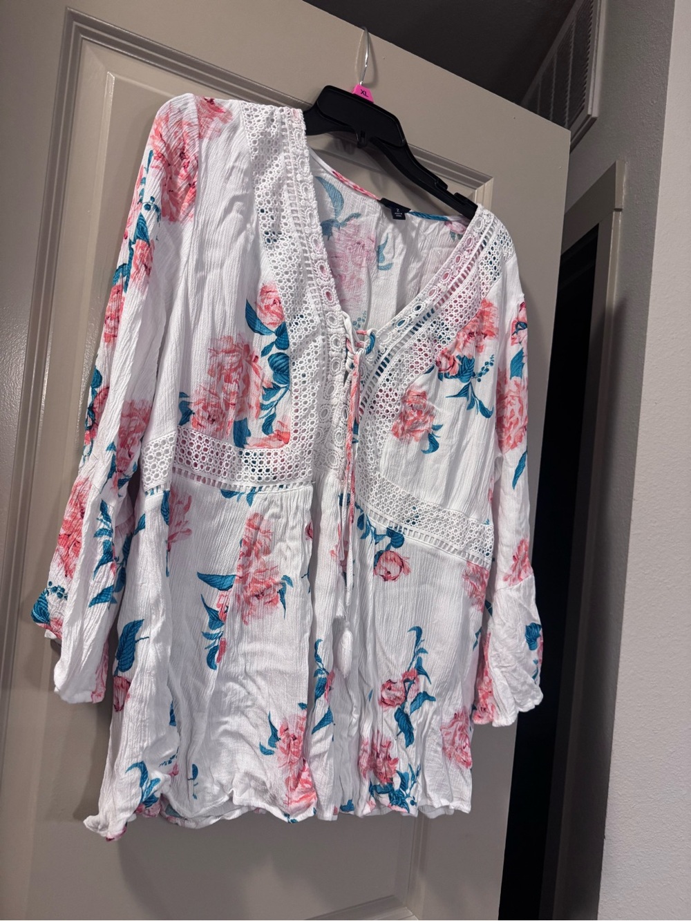 torrid Cream Floral Crochet-Trim Peasant Top with Pink Roses